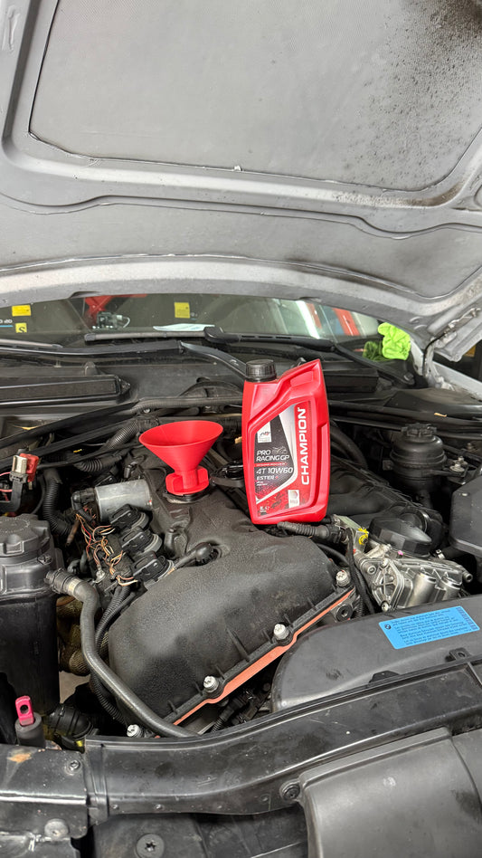 Öleinfülltrichter1