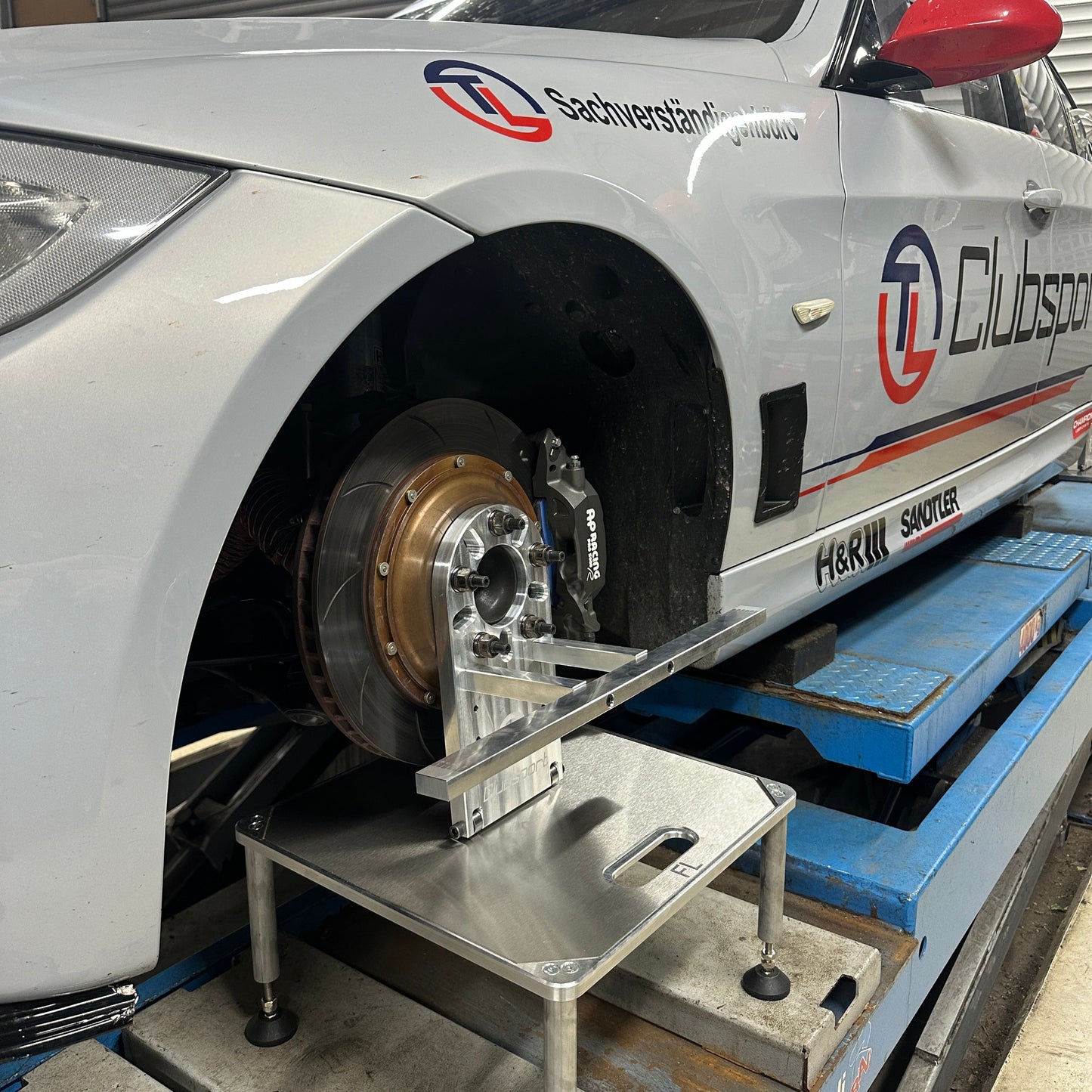 TLC Motorsport Hubstand-System / Radnaben-Achsvermesssystem

