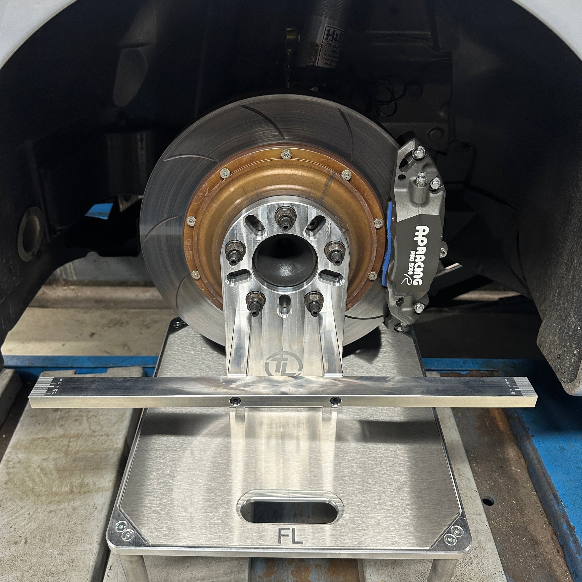 TLC Motorsport Hubstand-System / Radnaben-Achsvermesssystem
